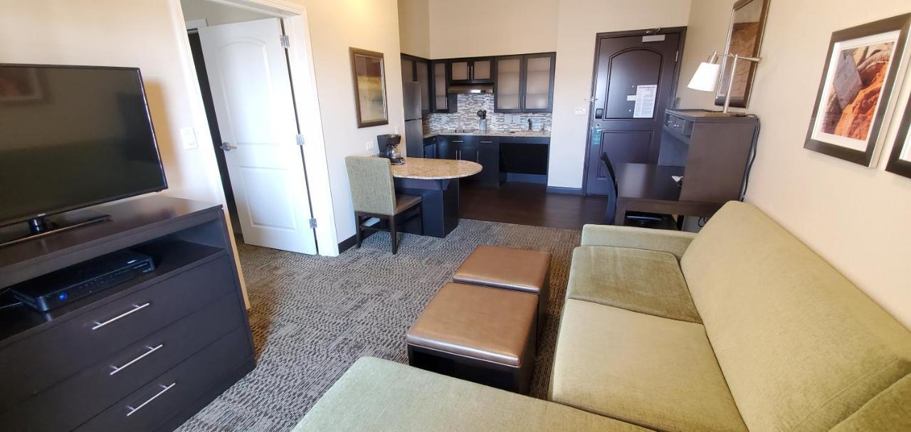 Staybridge Suites Eau Claire - Altoona By Ihg Екстериор снимка