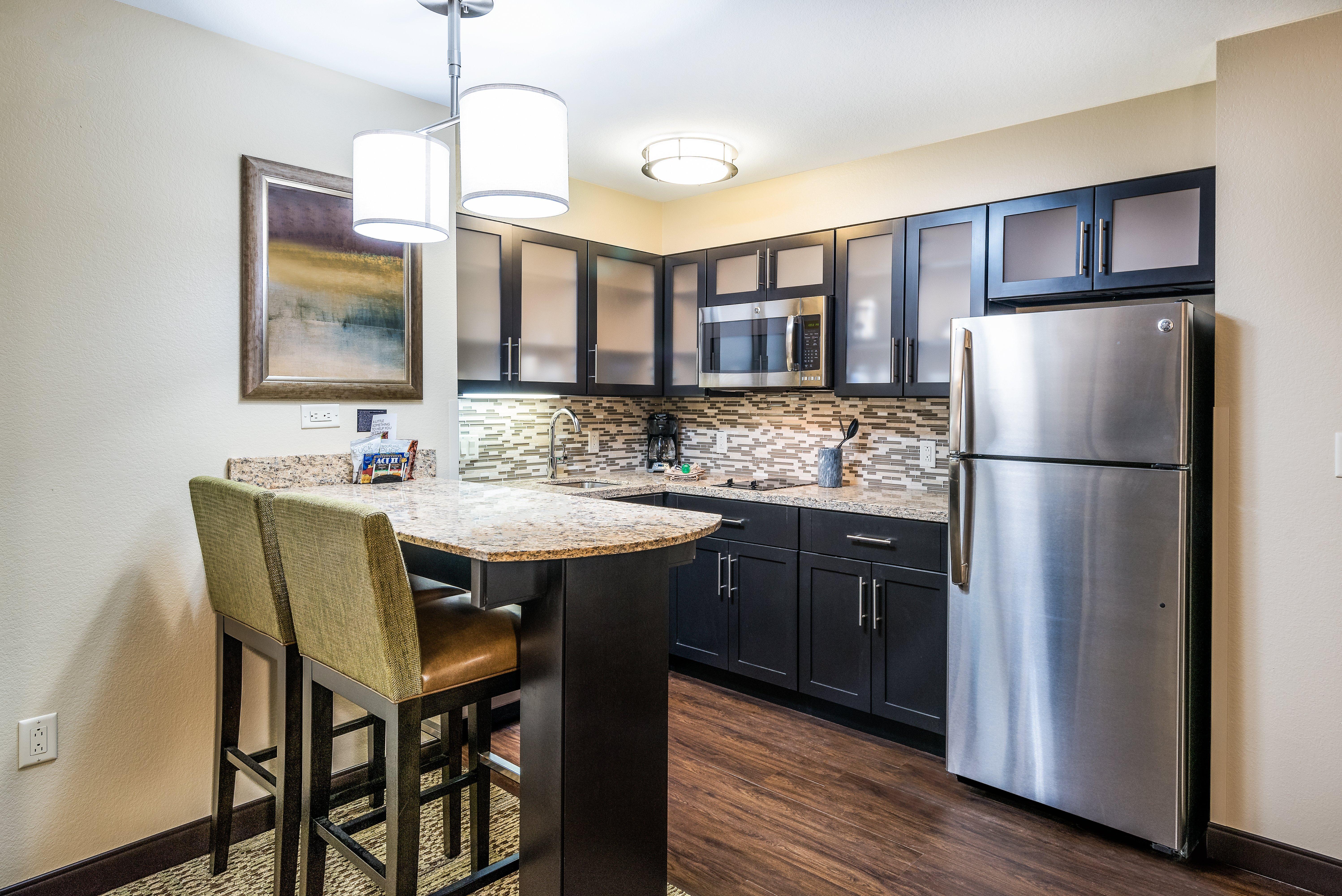 Staybridge Suites Eau Claire - Altoona By Ihg Екстериор снимка