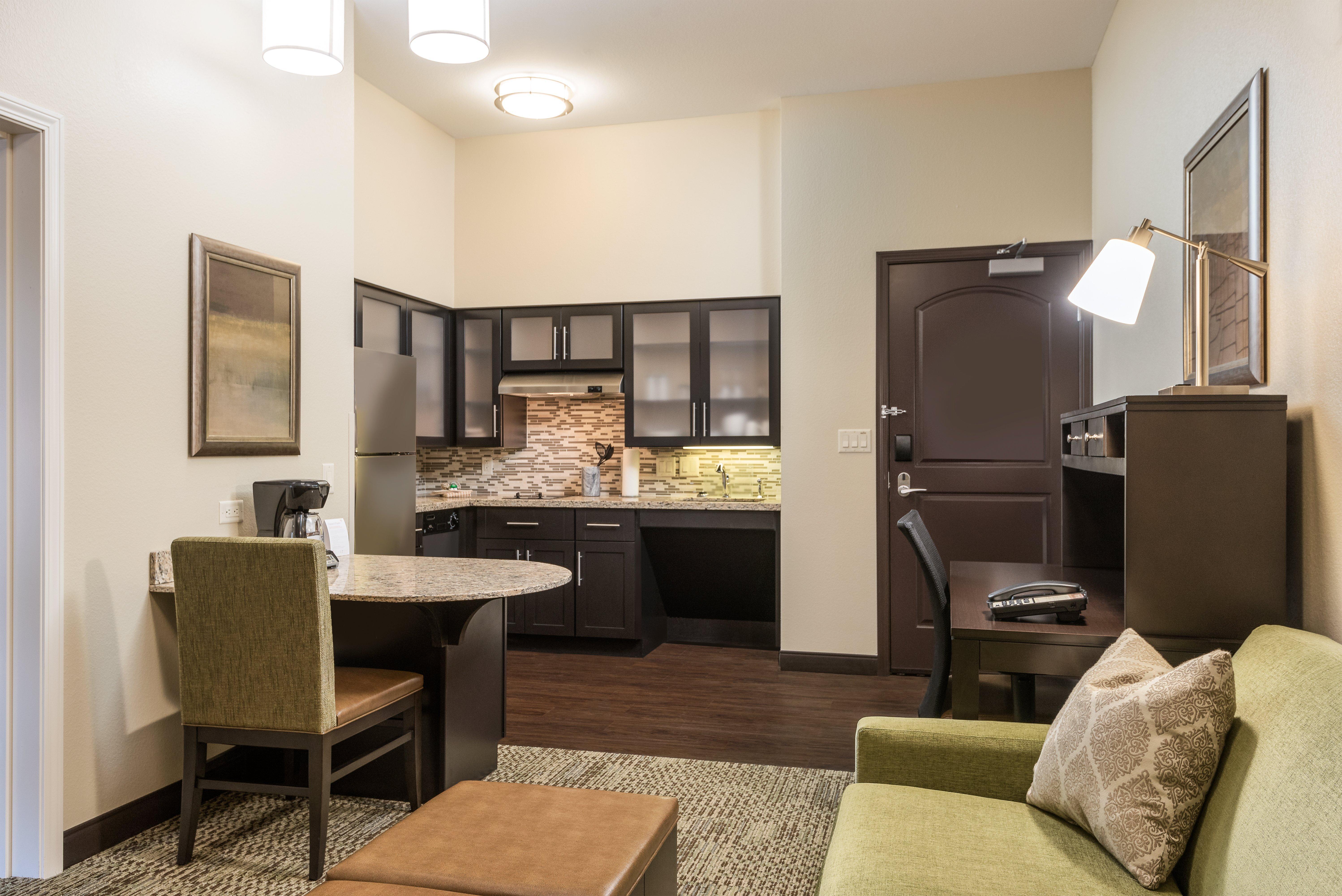 Staybridge Suites Eau Claire - Altoona By Ihg Екстериор снимка