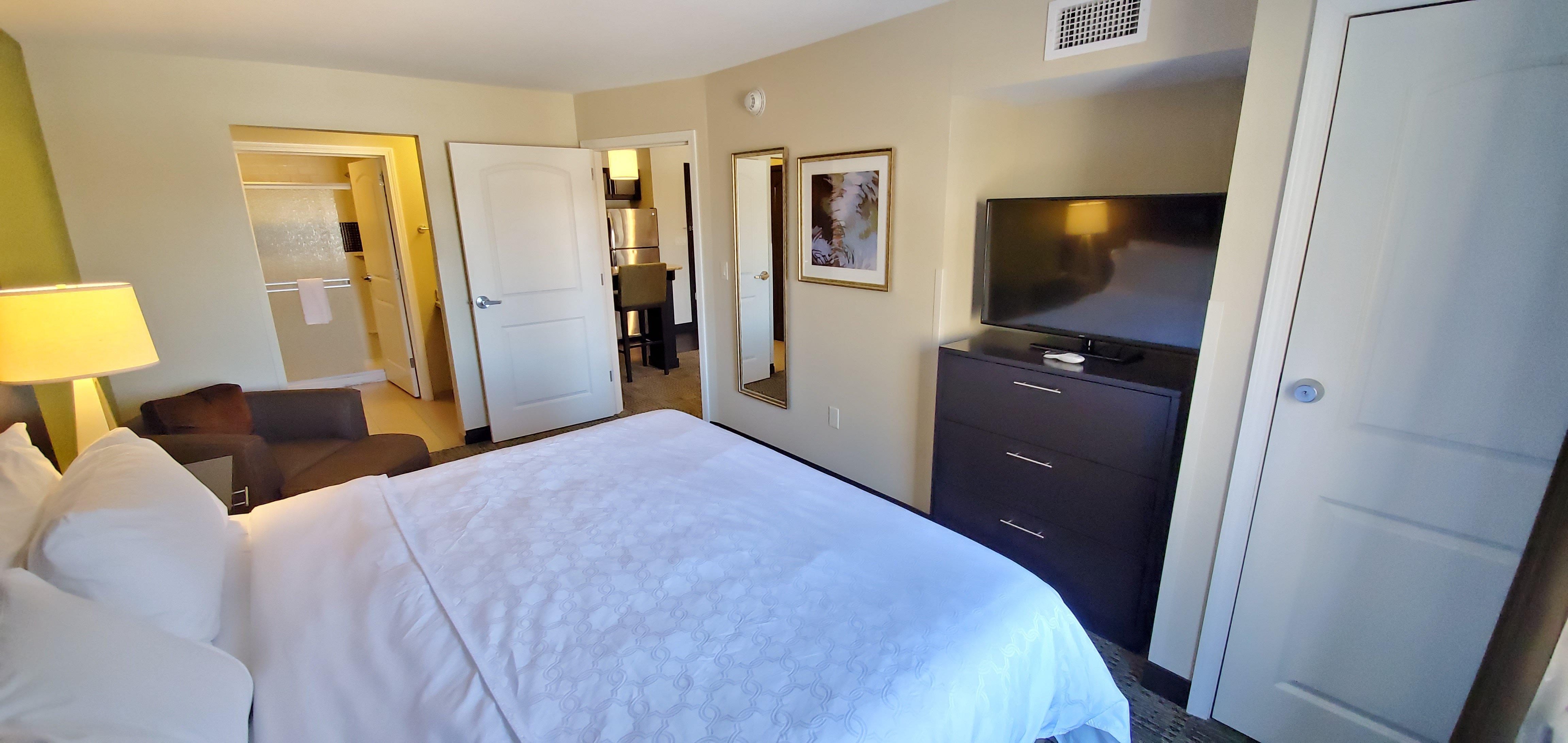 Staybridge Suites Eau Claire - Altoona By Ihg Екстериор снимка
