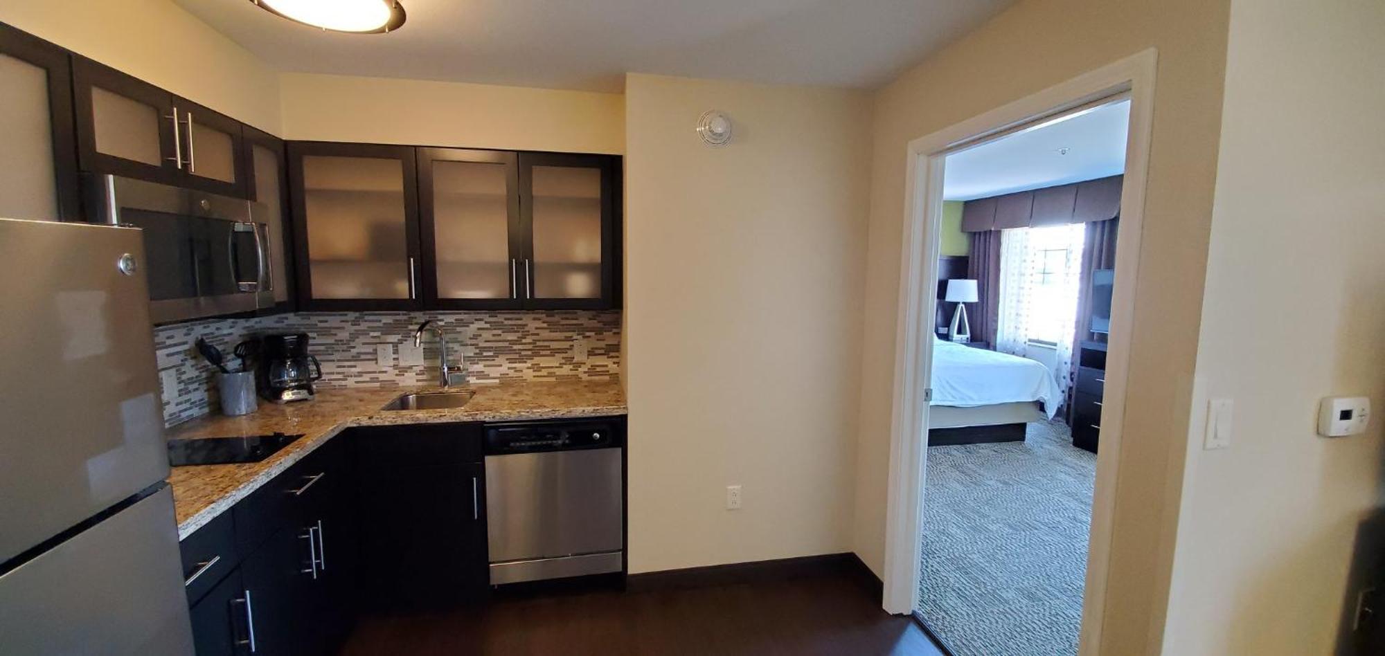 Staybridge Suites Eau Claire - Altoona By Ihg Екстериор снимка